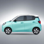 Allview Auto lansează 4City: prima mașină electrică urbană cu autonomie de până la 300 km și 5 uși, care poate fi condusă de la 16 ani